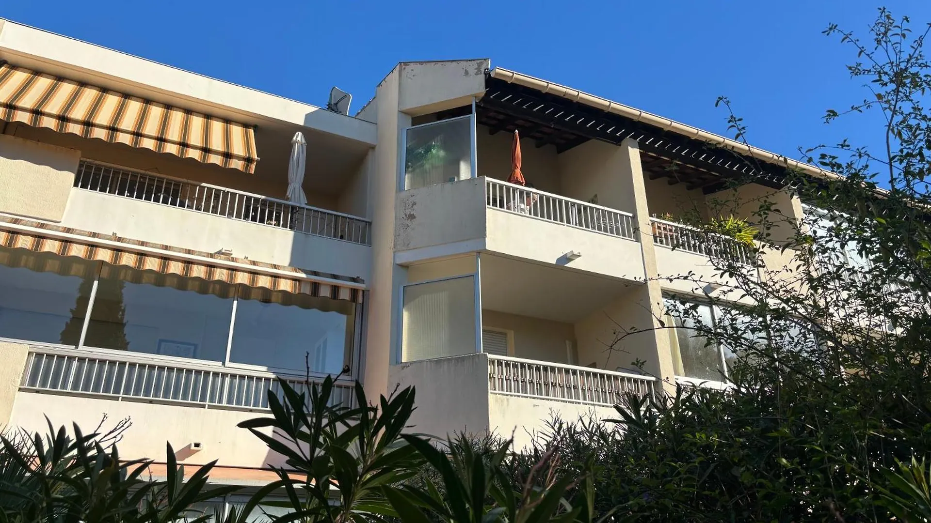 Proche Centre Sanary Studio Climatise 4 Personnes Apartment Sanary-sur-Mer