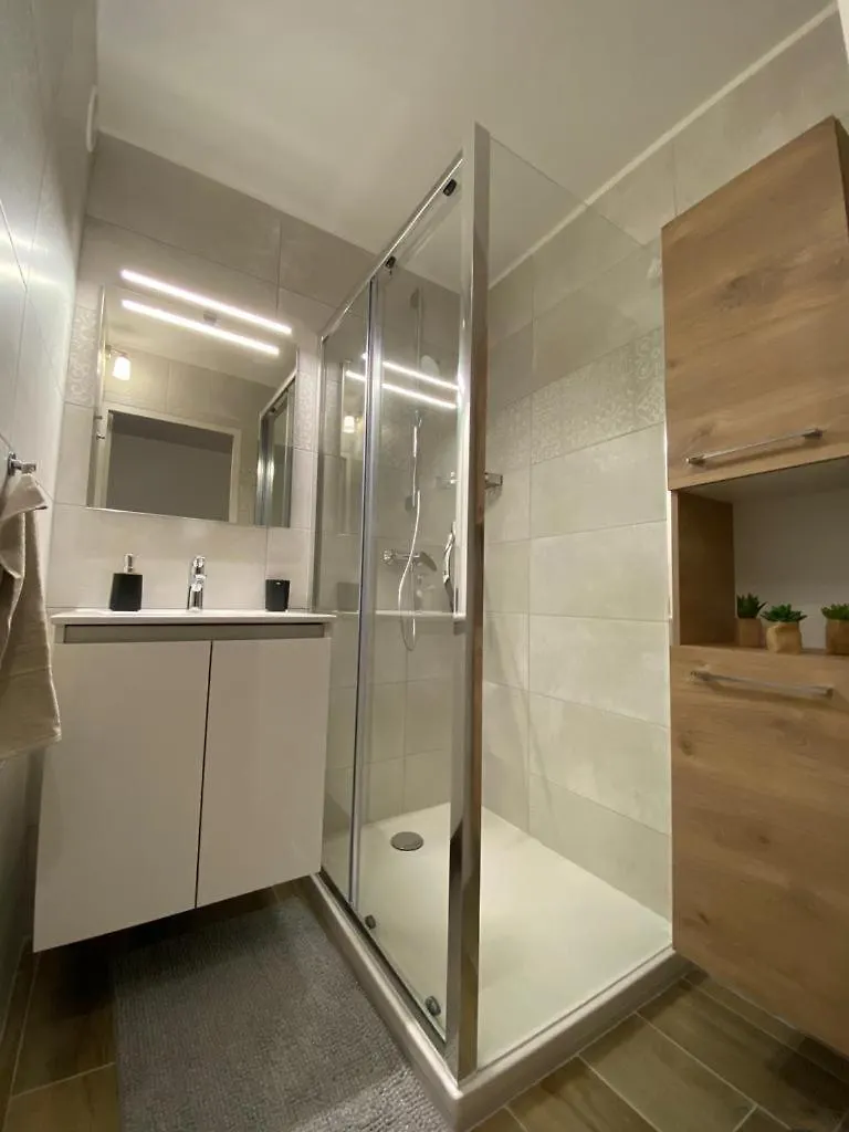 Proche Centre Sanary Studio Climatise 4 Personnes